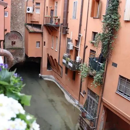 アパート Little Over The Canal *