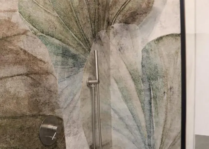 דירה Window On The Canal